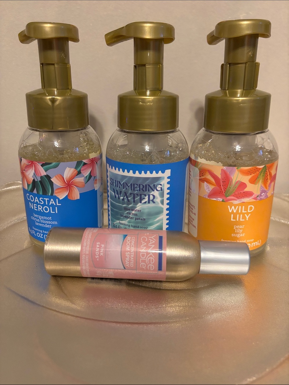 Yankee Candle & Distant Lands coastal fresh home and body  Bundle! 4-Piece Set